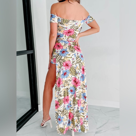 COPY - OFF THE SHOULDER FLORAL MAXI DRESS (IVORY/MULTI) - Picture 2 of 3